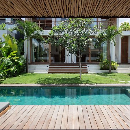 Las Lunas Villas Canggu Room photo