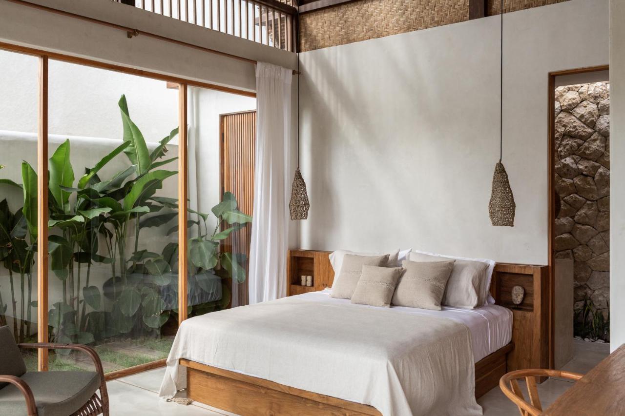 Las Lunas Villas Canggu Exterior photo