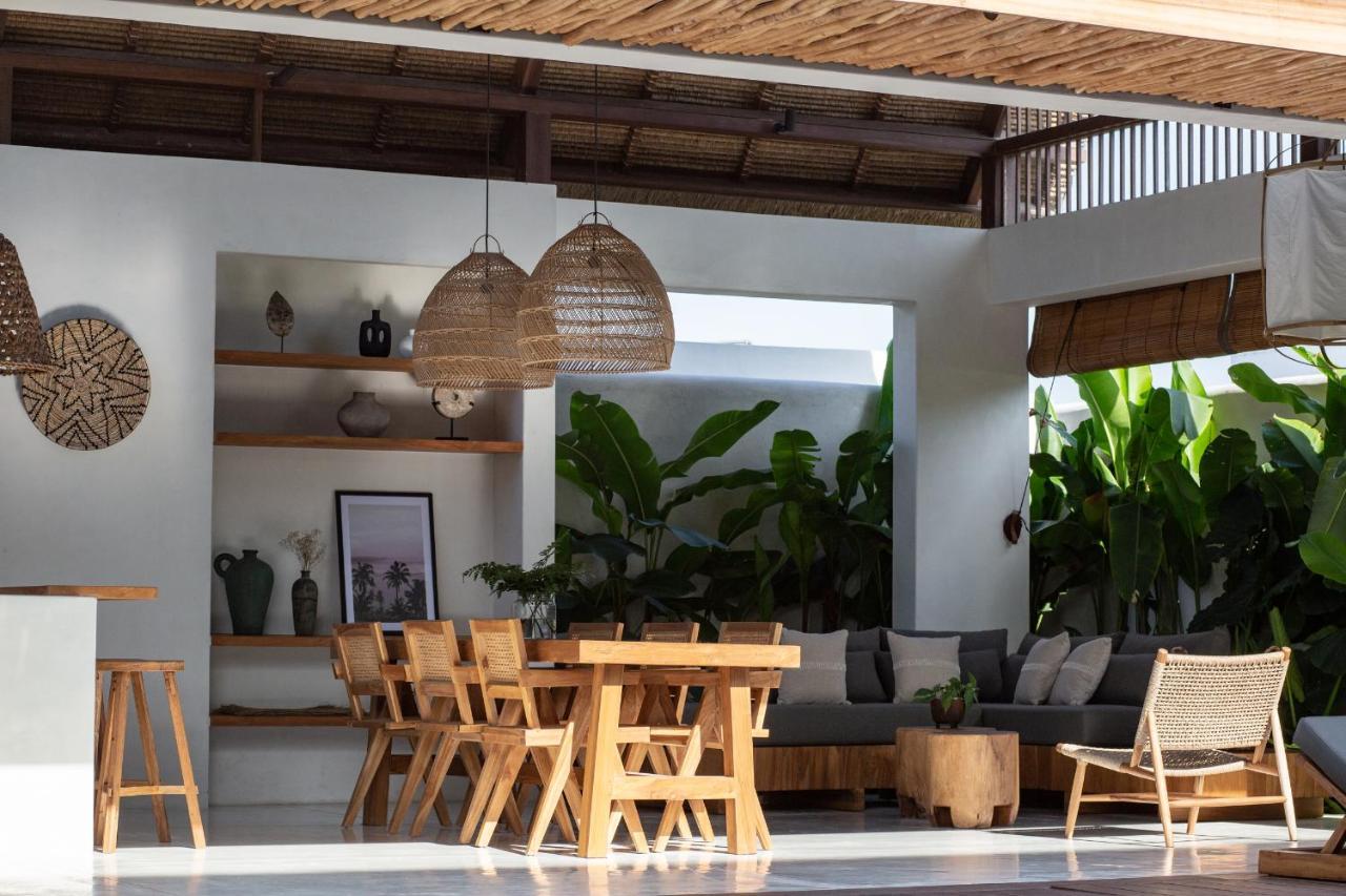 Las Lunas Villas Canggu Exterior photo