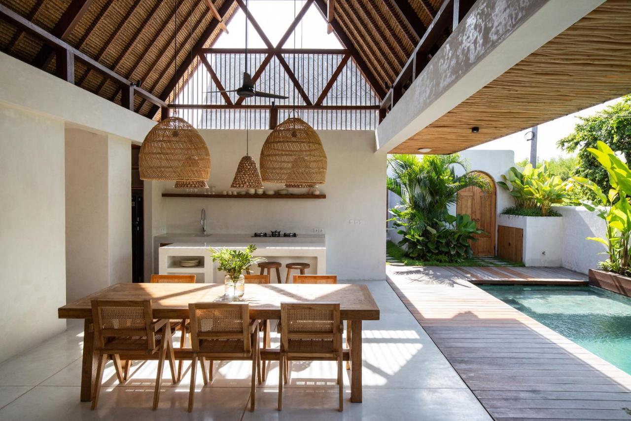 Las Lunas Villas Canggu Exterior photo