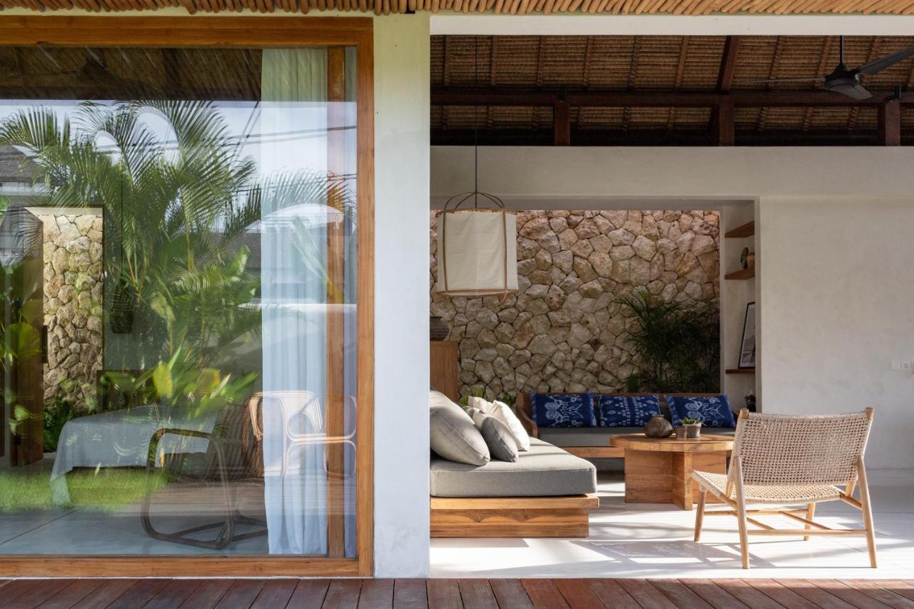 Las Lunas Villas Canggu Exterior photo