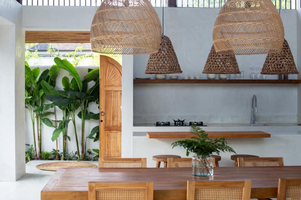 Las Lunas Villas Canggu Exterior photo