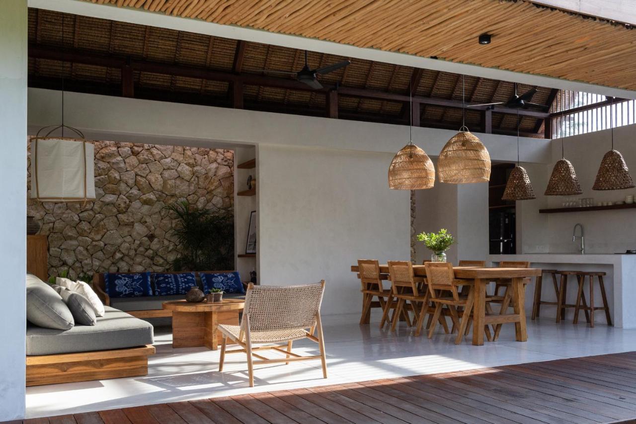 Las Lunas Villas Canggu Exterior photo